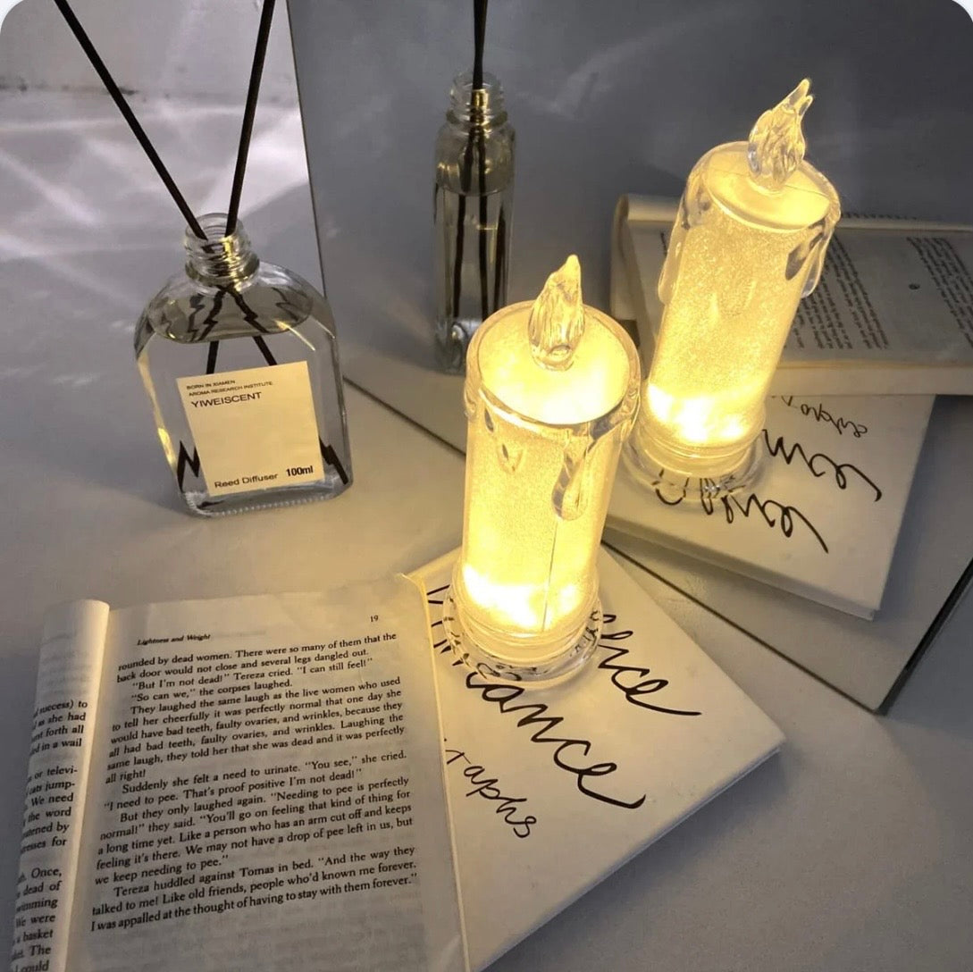 LED Flameless Candle with Warm Golden Glow – Decorative Crystal Flame Light